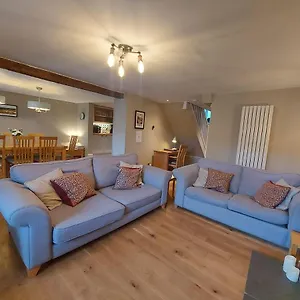  Holiday home Luxurious 4 Bedroom In The Yorkshire Dales